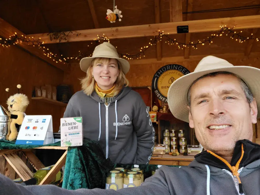 Bienenherz Team auf dem Markt